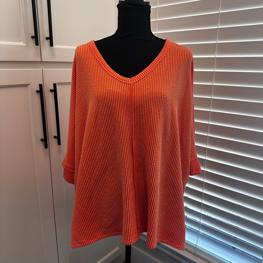 Zenana ribbed stone washed top. Size L/XL.